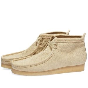 END. X CLARKS ORIGINALS OXFORD FLOWERS WALLABEE BOOT